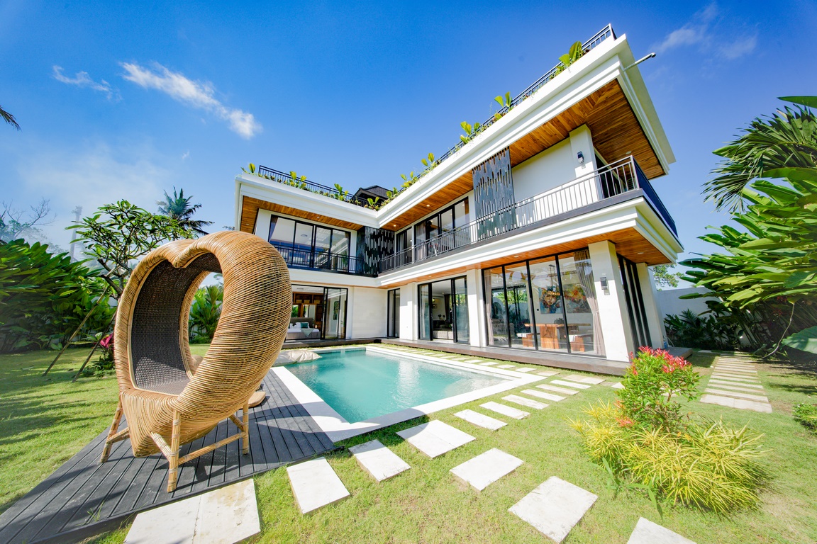 Real Estate Gallery 0