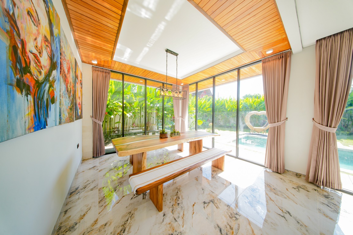 Real Estate Gallery 9