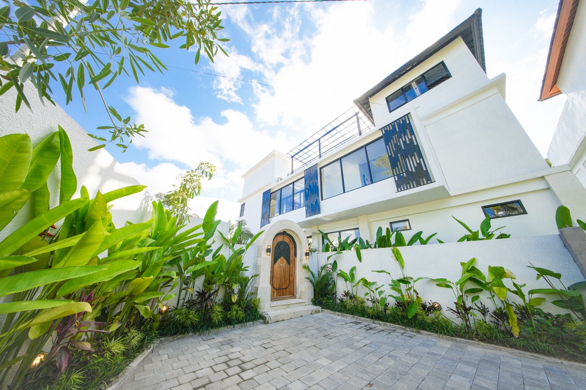 Real Estate Gallery 2
