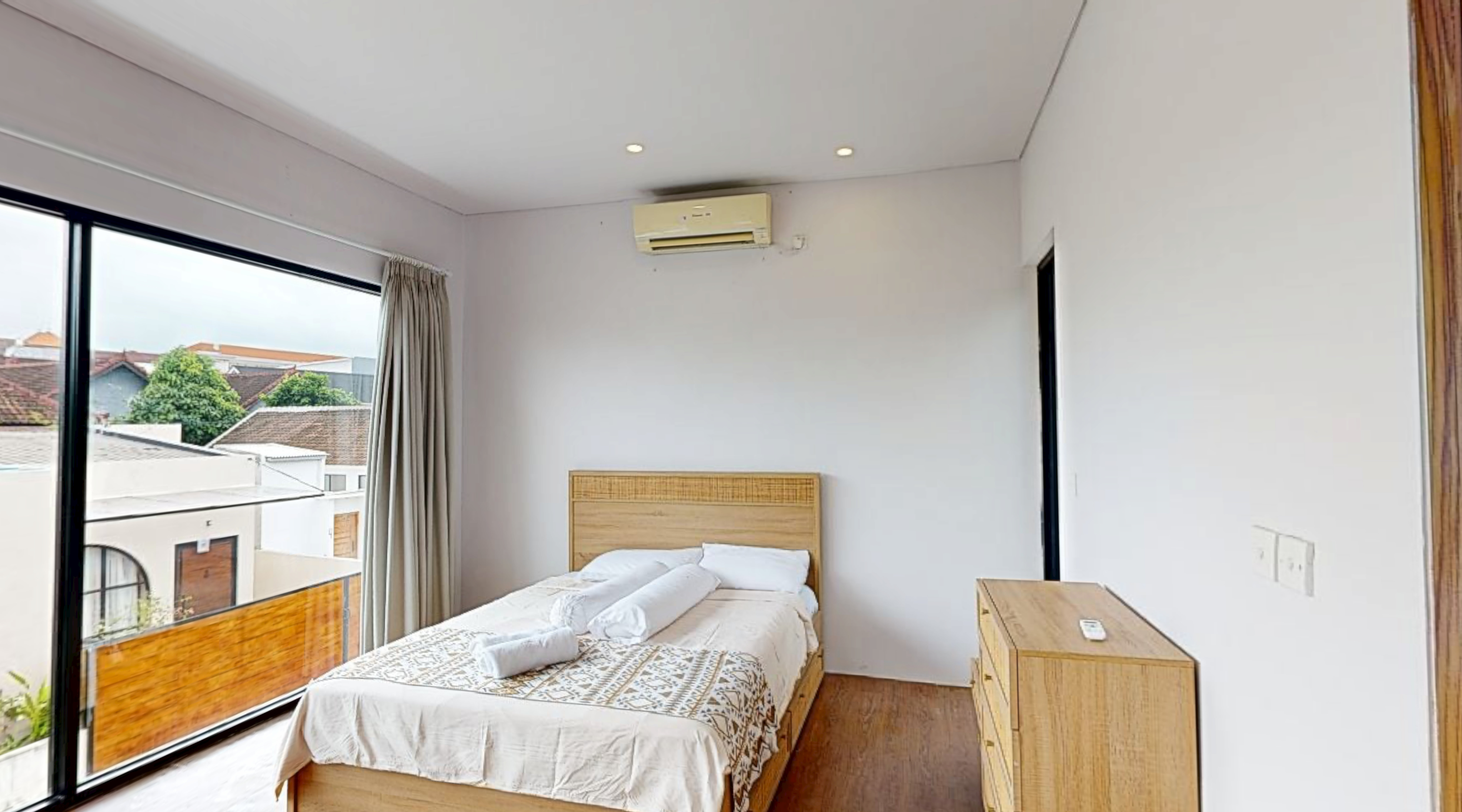 Real Estate Gallery 3