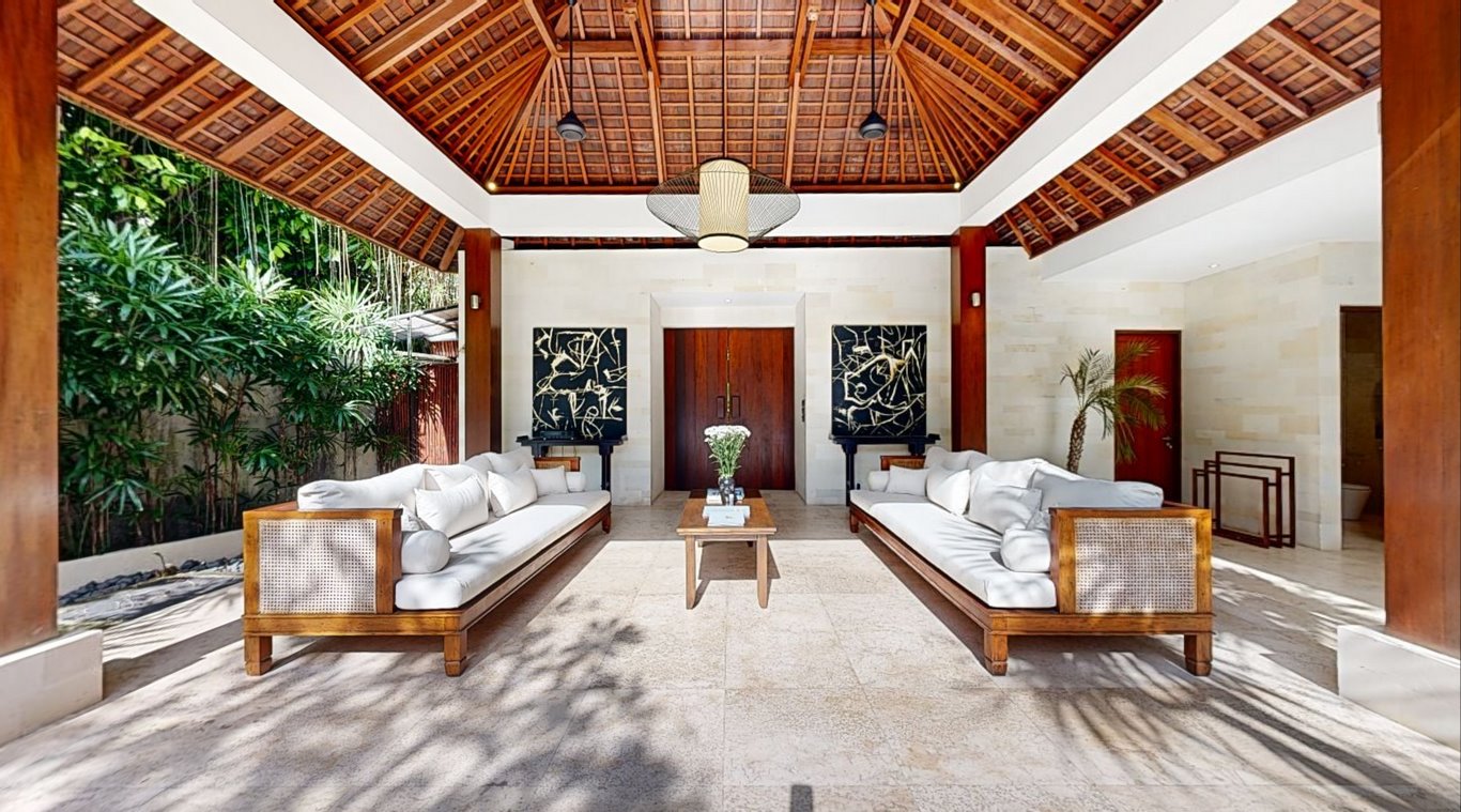 Real Estate Gallery 8