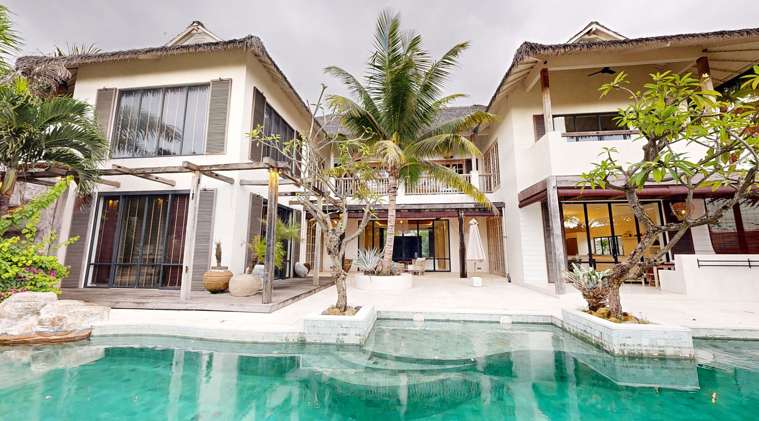 Luxurious-6-Bedroom-Villa-With-Breathtaking-Ocean-View-In-Seseh-#92_comp.jpg