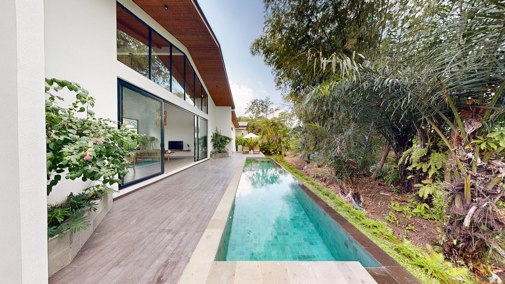 Real Estate Gallery 9