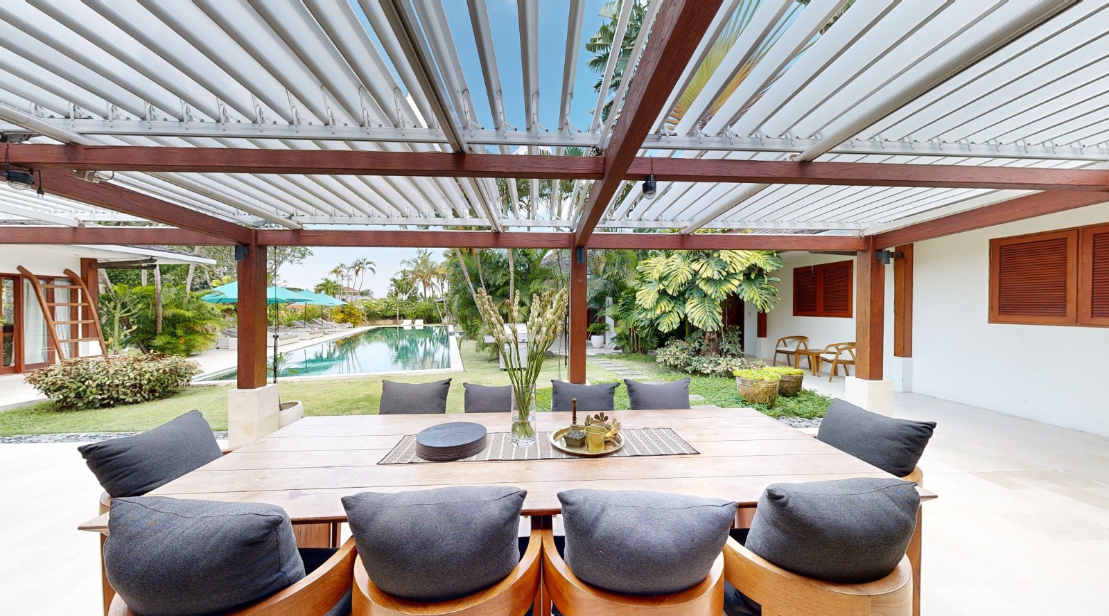 Real Estate Gallery 8