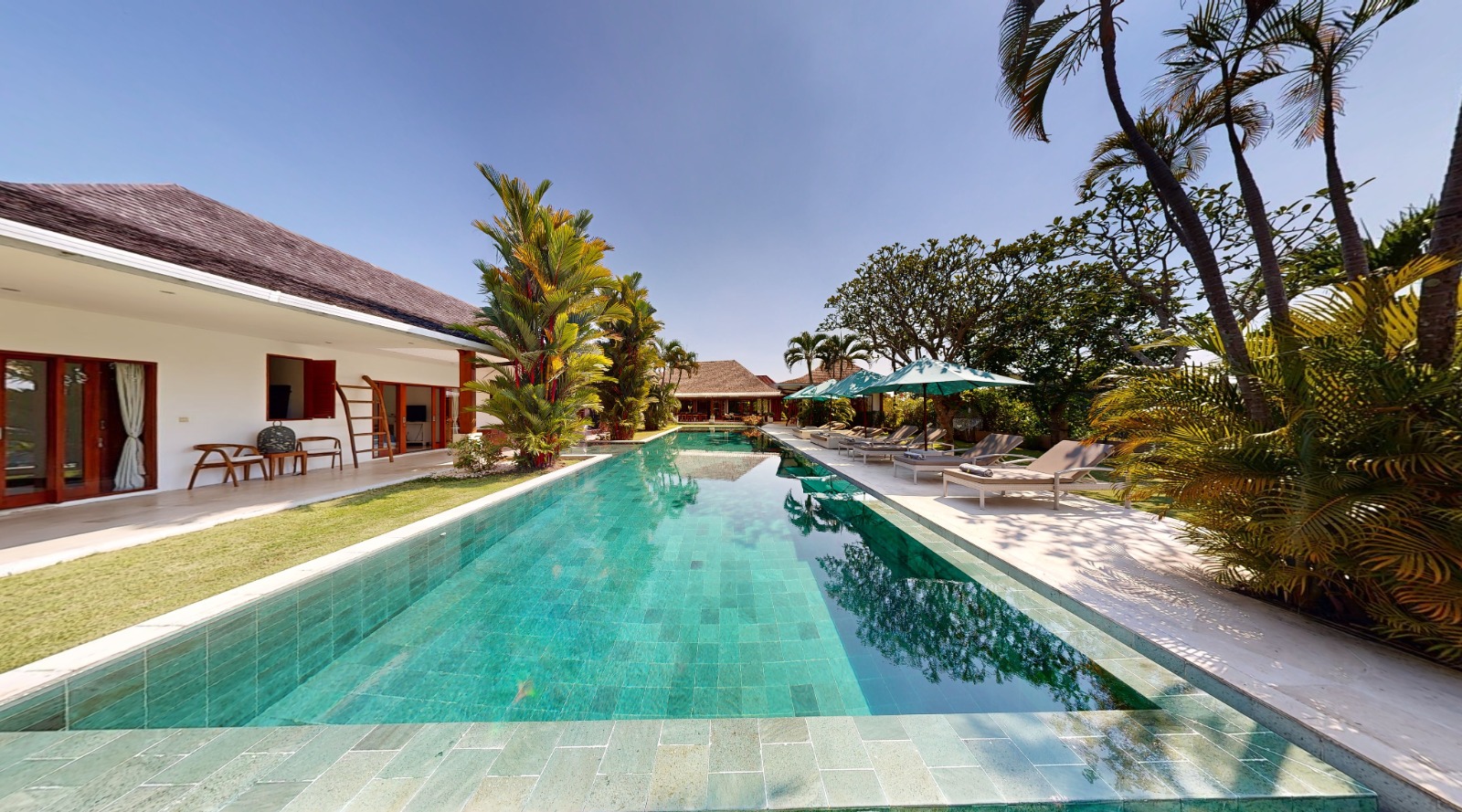 Real Estate Gallery 10