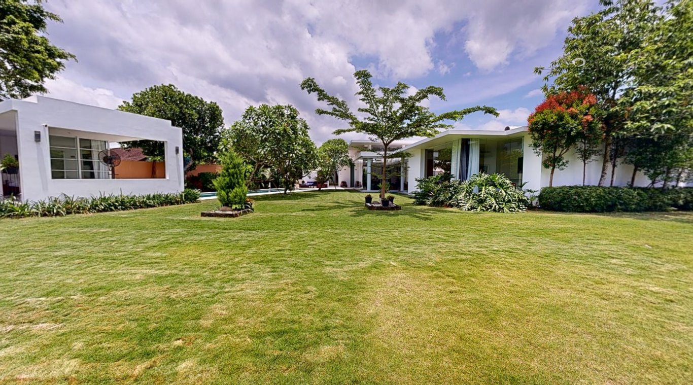 Real Estate Gallery 14