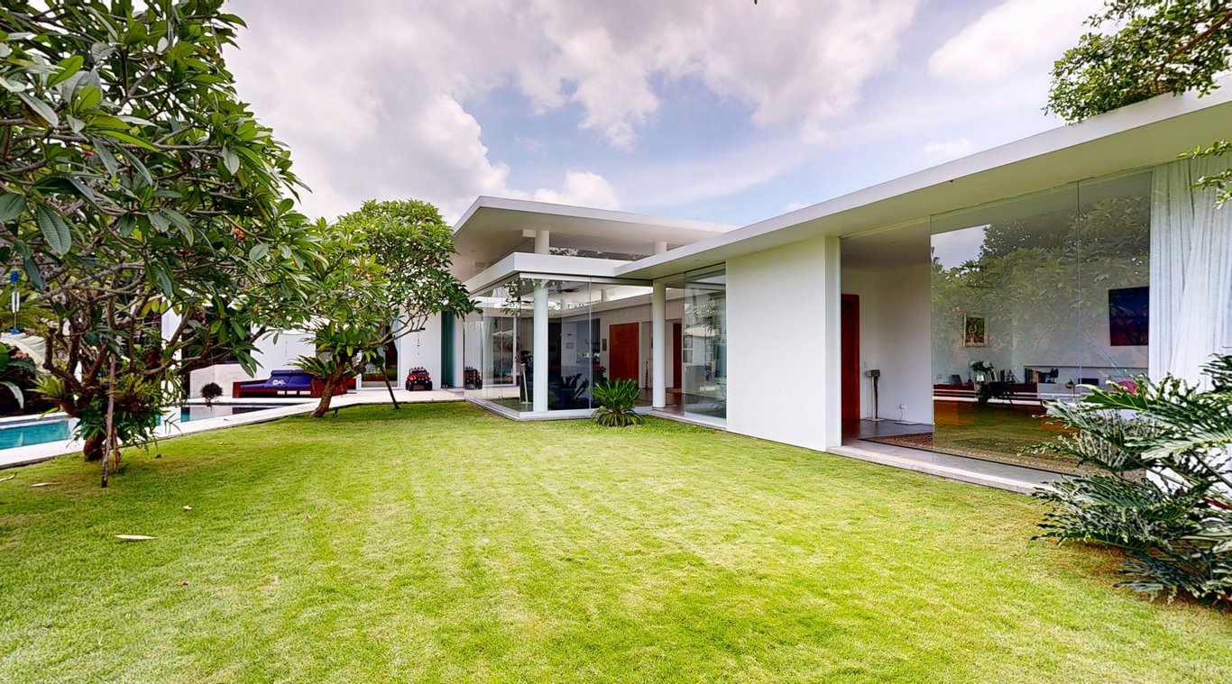 Real Estate Gallery 0