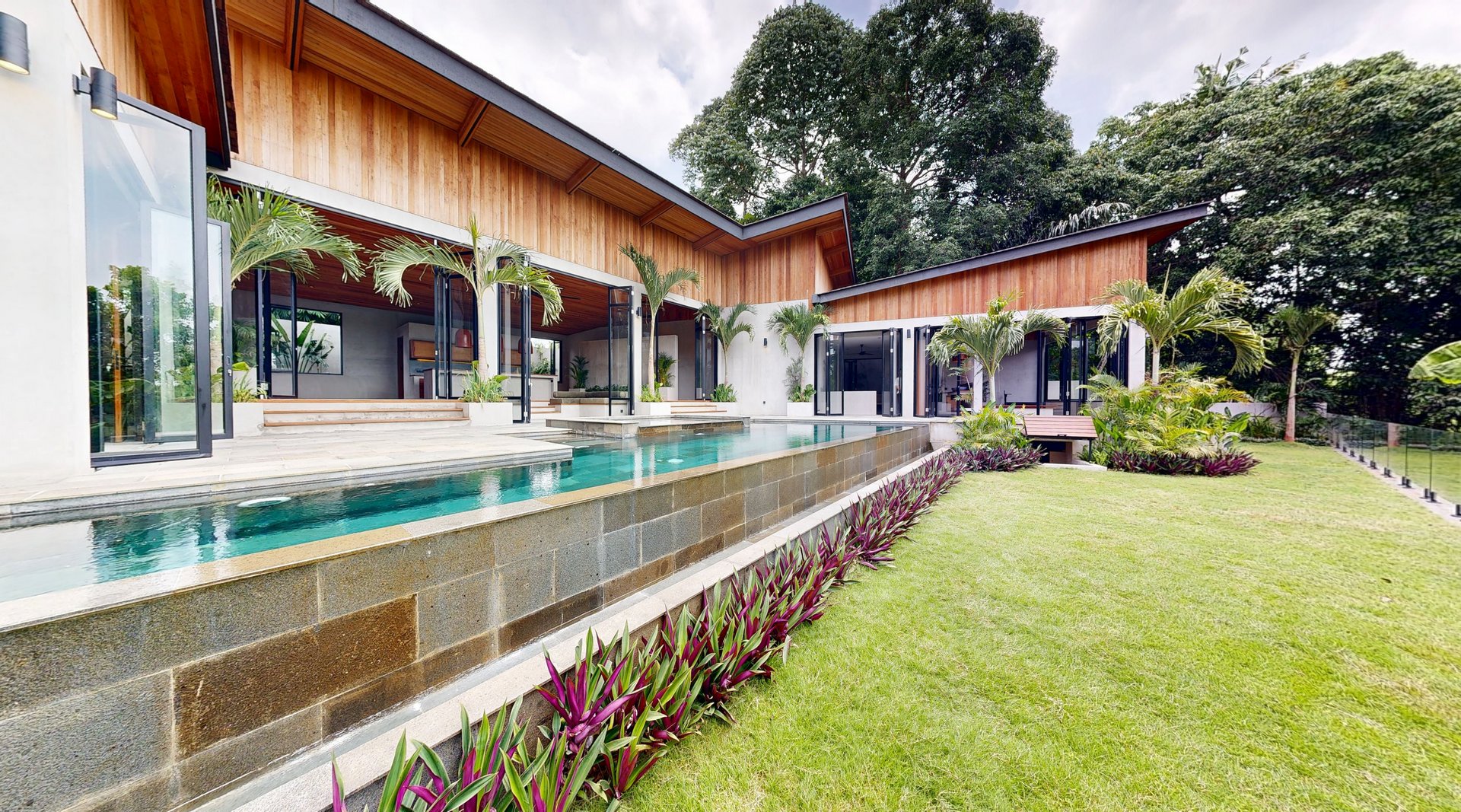 Real Estate Gallery 1